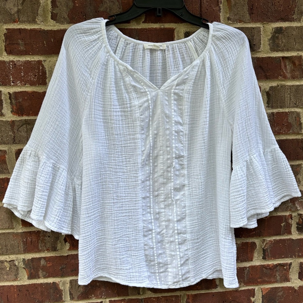 beachlunchlounge White Textured Blouse with Ruffle Sleeves